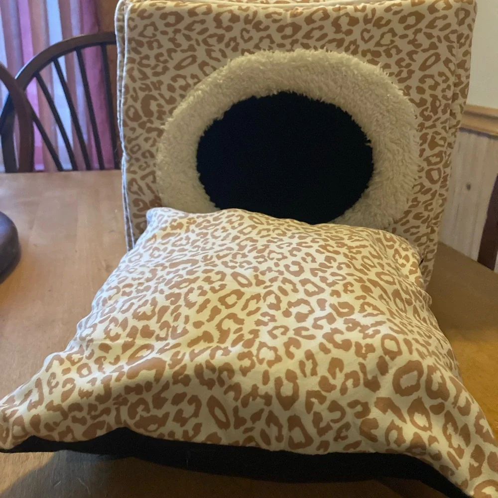 Petmaker Pet House for small animals
